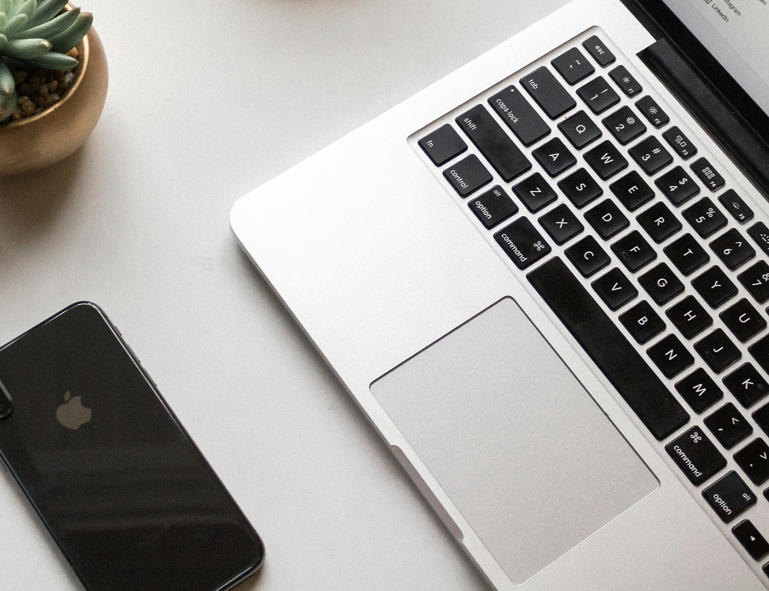 Smartphone display with social media apps.